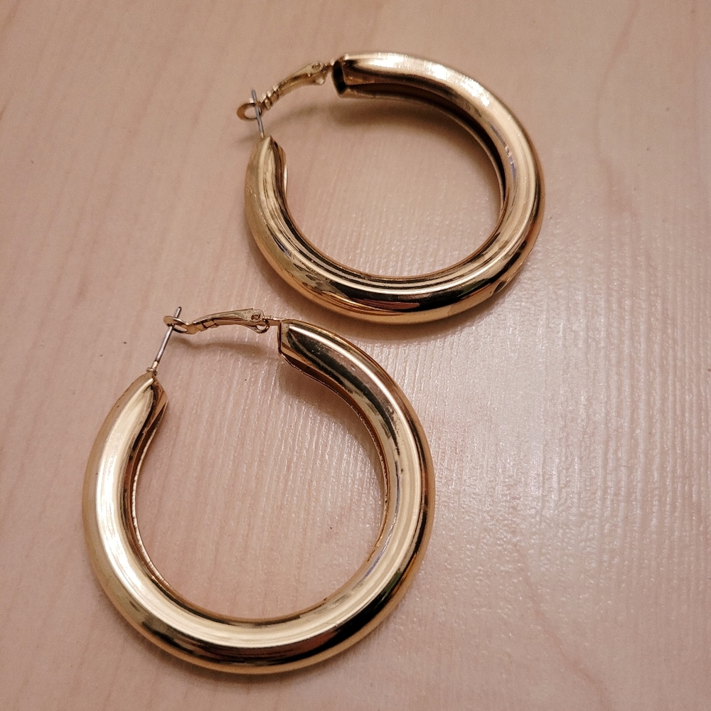 1.75" gold chunky tube hoop fashion earrings